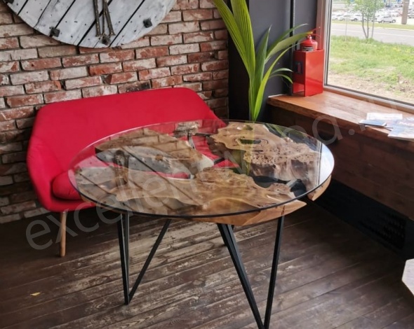 Круглый стол из капового карагача и каленого стекла купить в интернет-магазине